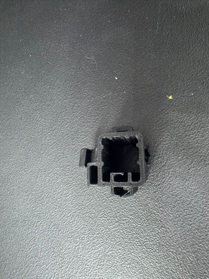 Opel Zafira B Geri vites kilidi